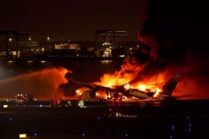 El avión de Japan Airlines que se incendió utilizó materiales compuestos de fibra de carbono que son menos resistentes al calor`